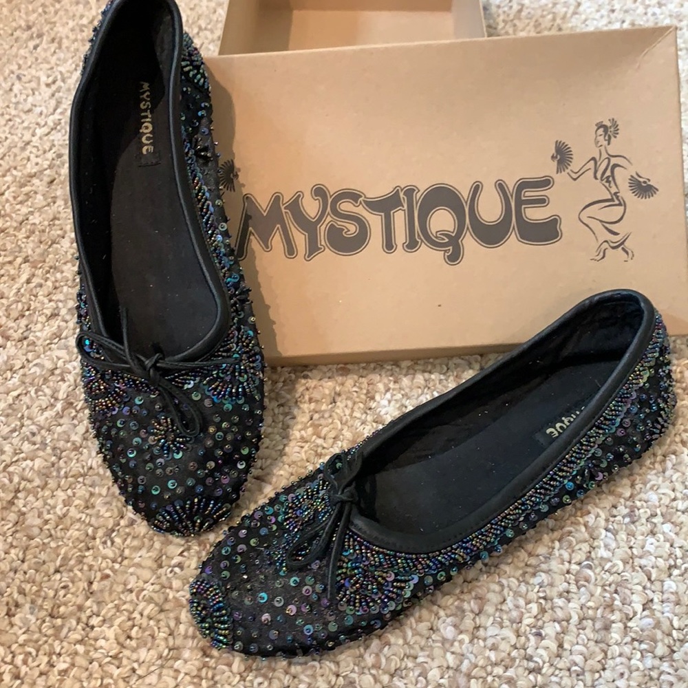 Mystique ballerina flats